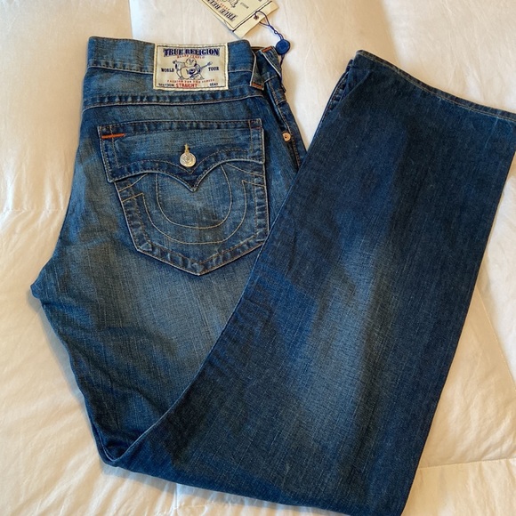 NWT- Mens True Religion distressed, 5 pocket straight jeans, size 36 - Picture 3 of 14